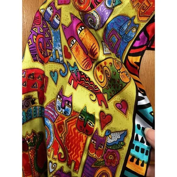 Laurel Burch Silk Rectangle Colorful Cats Felines Rolled Edge ARTSY CAT LADY - Picture 5 of 7